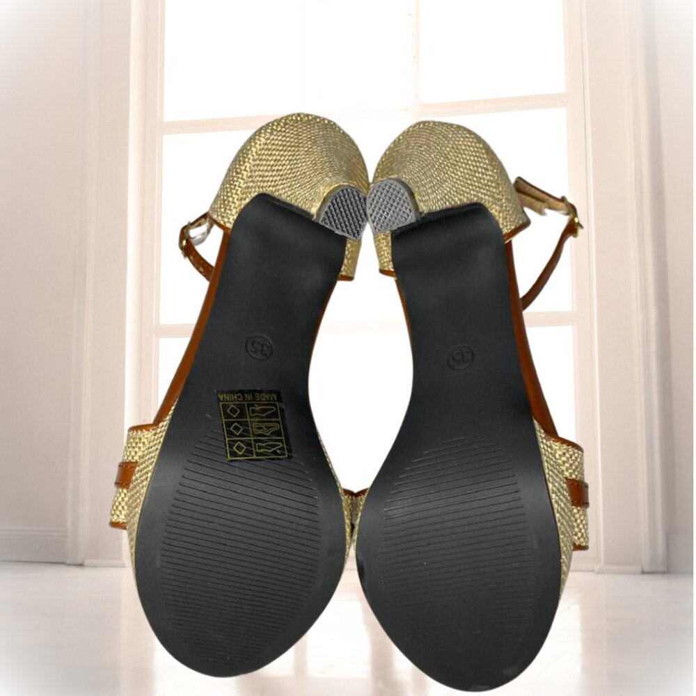 Chic Woven Beige & Brown Faux Leather Sandals with Gold Chain Accent - Size 7.5 - Picture 10 of 15